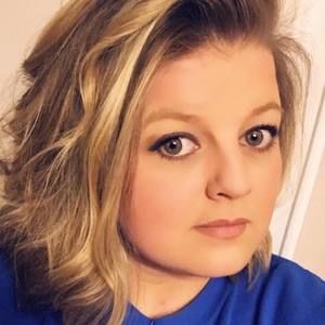 Meet your Posher, Annastasia